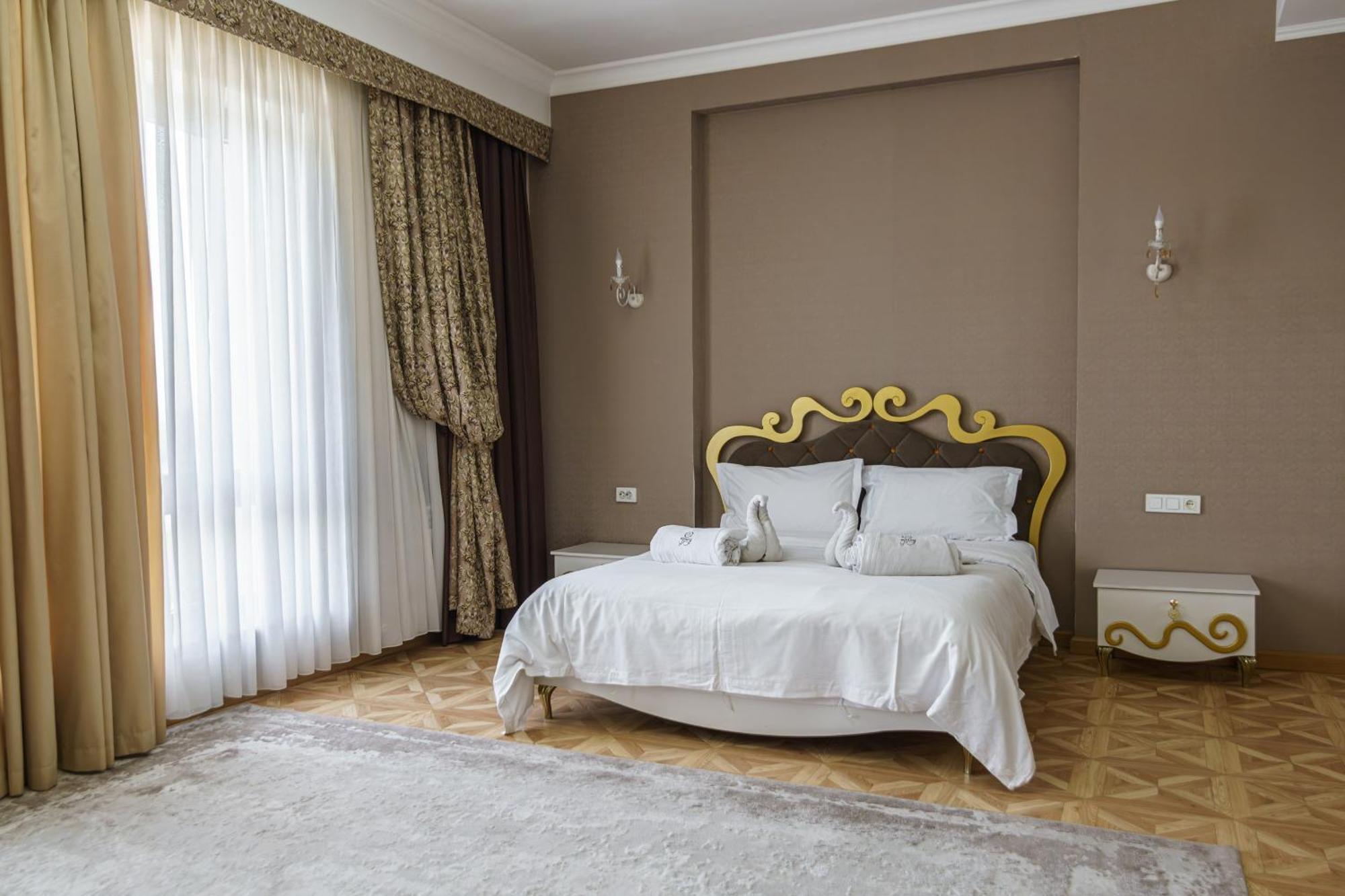 Park Hotel Al Bustan Chimkent Extérieur photo